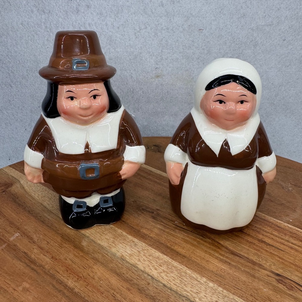 Vintage‎ Publix Pilgrim Man & Woman Ceramic Salt Pepper Shakers Set Thanksgiving